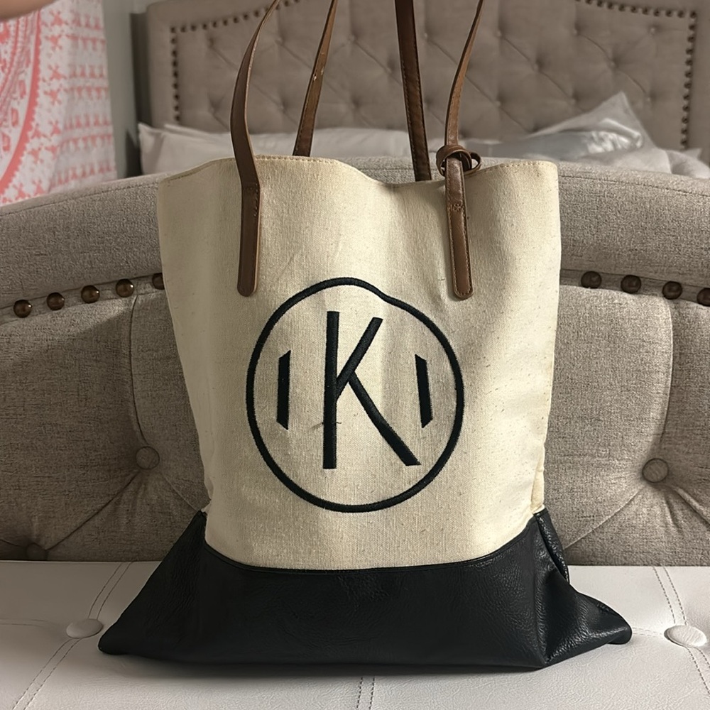 the letter “K” cute tote bag from Mud Pie